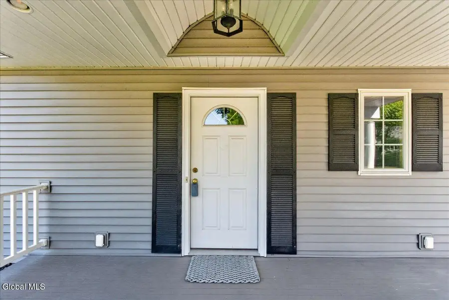 3 Fenway Drive, Loudonville, NY 12211 - #3