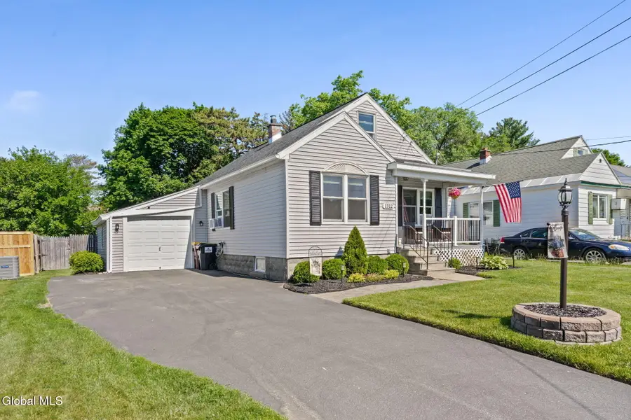 1312 Trinity Avenue, Rotterdam, NY 12306 - #2