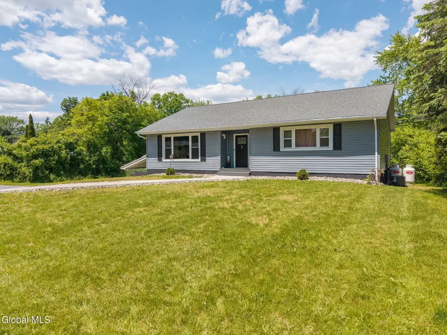 10 Ten Broeck Street, Stillwater, NY 12170 - #3