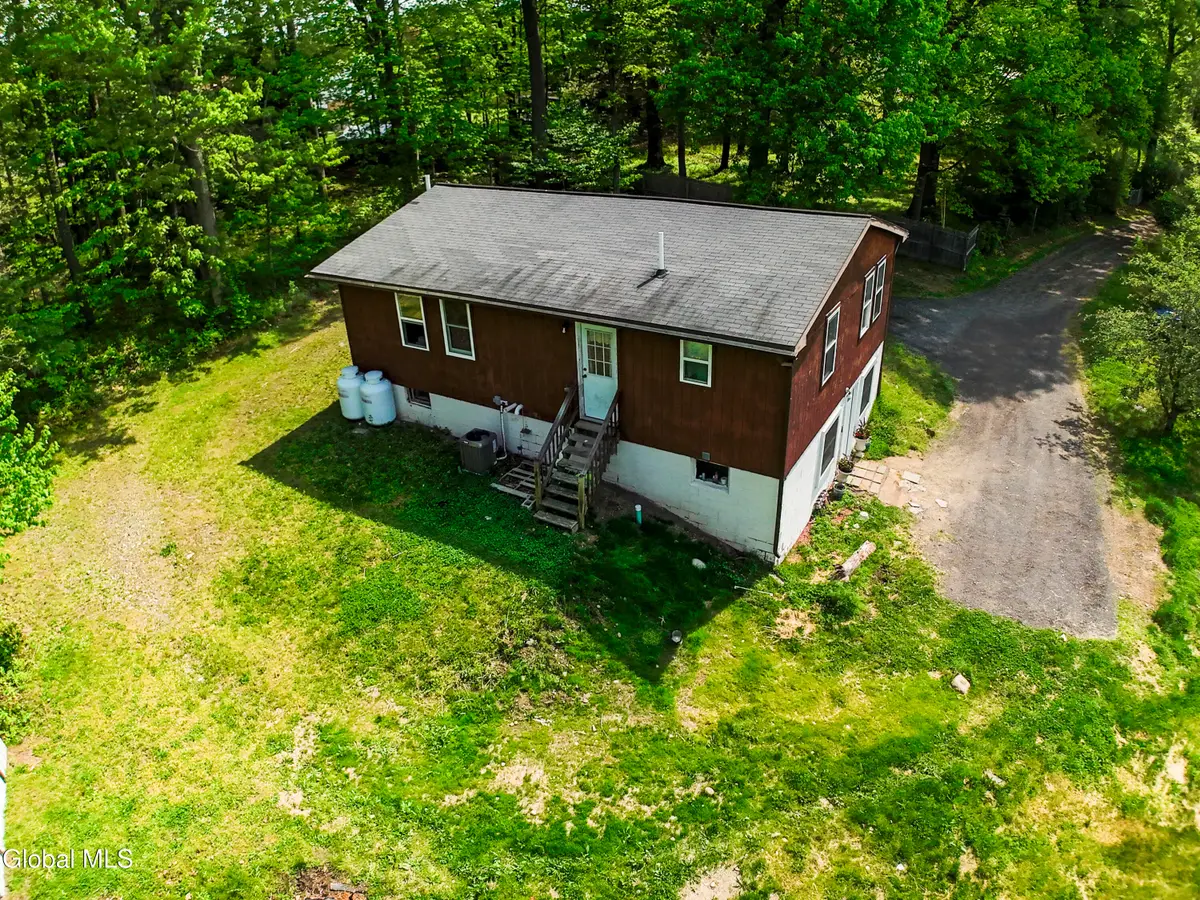 1631 S Old Post Road, Schodack, NY 12033 - #1