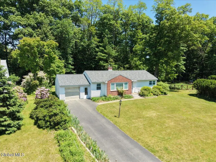 73 Saratoga Drive, Glenville, NY 12302 - #2