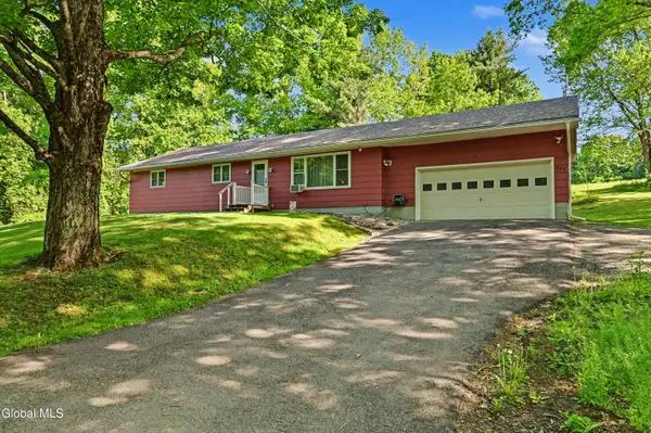 206 Hillview Road, Gloversville, NY 12078