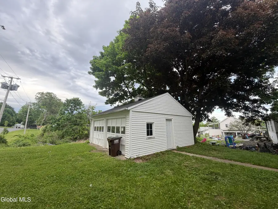 2 Western Avenue, Delmar, NY 12067 - #3