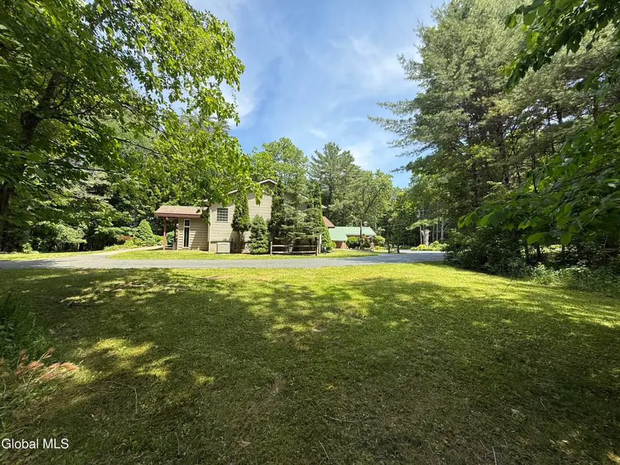 371 Lakeview Road, Broadalbin, NY 12025 - #3
