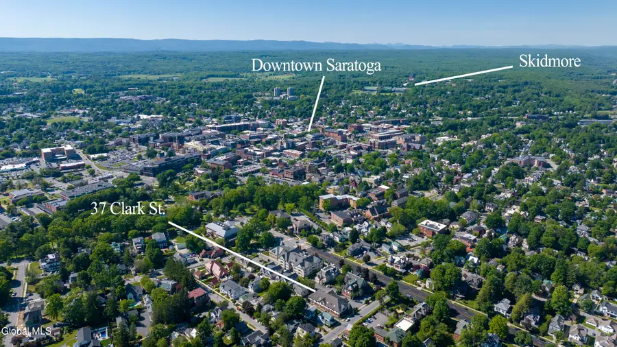 37 Clark Street #APT 4, Saratoga Springs, NY 12866 - #2
