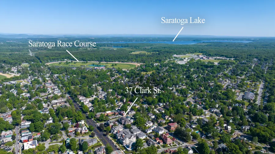 37 Clark Street #APT 4, Saratoga Springs, NY 12866 - #3
