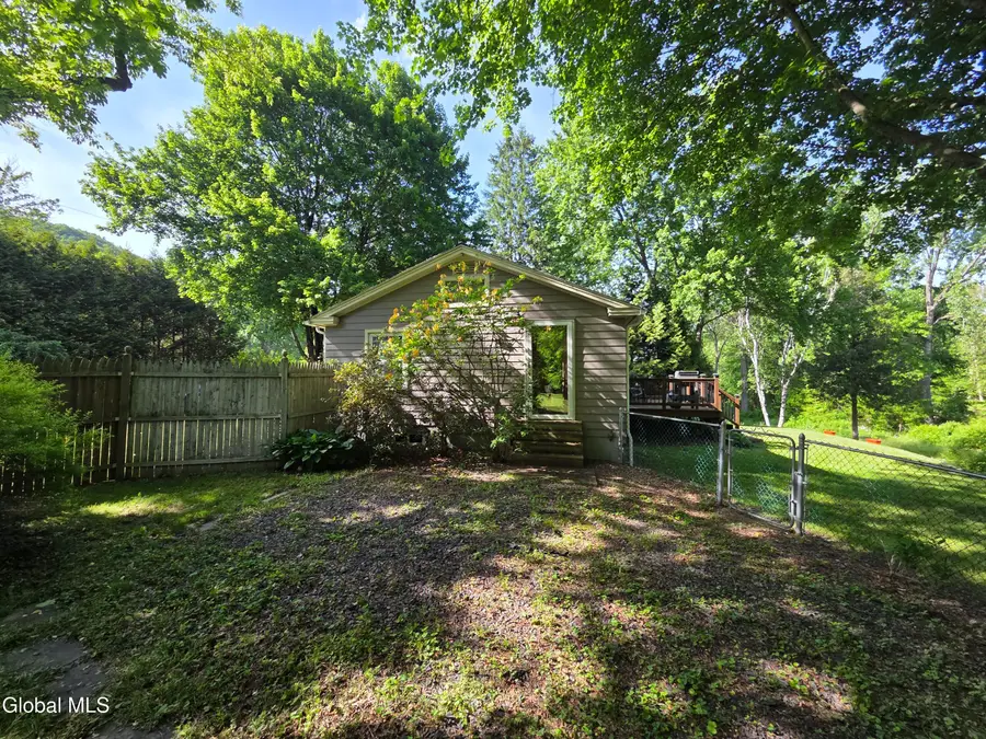 20140 New York 22, Petersburgh, NY 12138 - #3