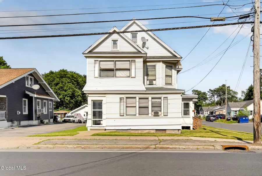 1374 Helderberg Avenue, Rotterdam, NY 12306 - #2