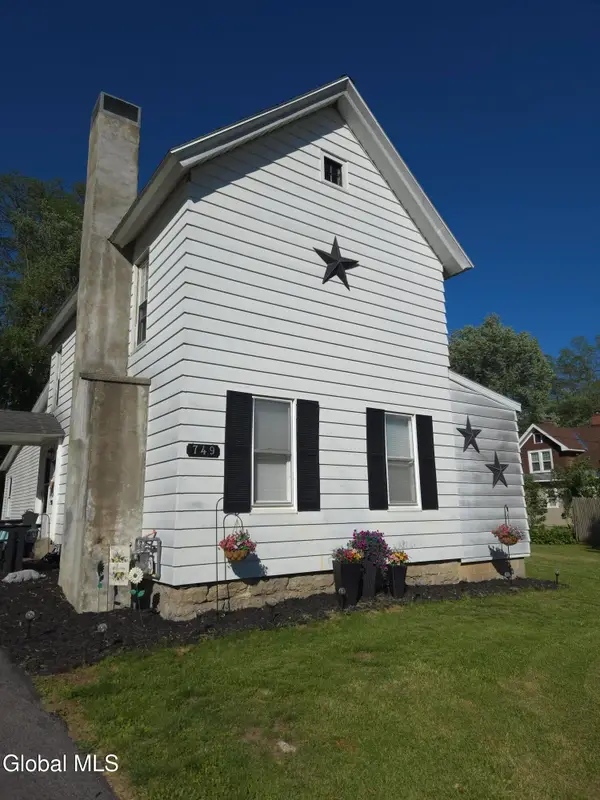 749 Stoners Trail Road, Mohawk, NY 12177