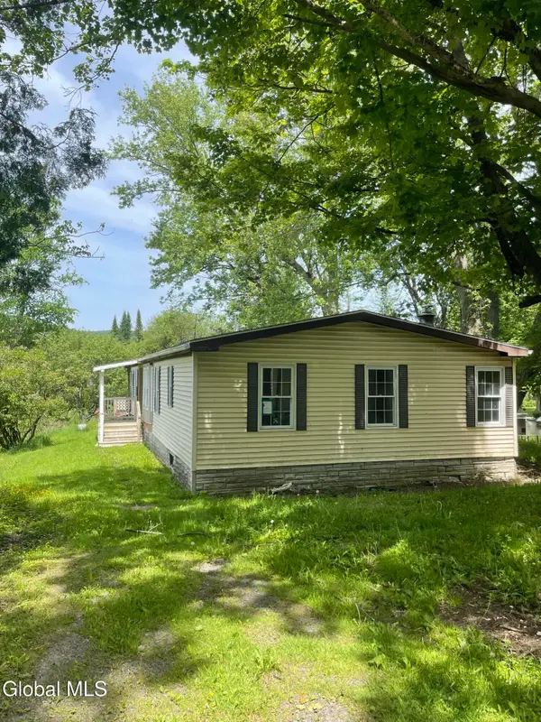 3653 County Highway 35, Middlefield, NY 13326
