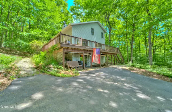 601 N Shore Peck Lake Road, Gloversville, NY 12078