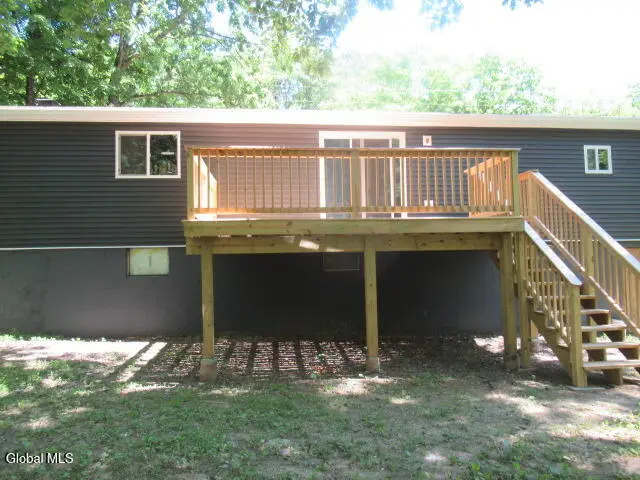 221 S Jarvis Road, Ravena, NY 12143 - #3