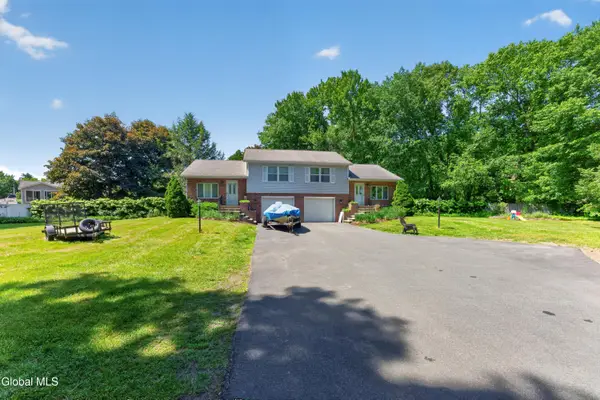 152 Woodin Road, Halfmoon, NY 12065