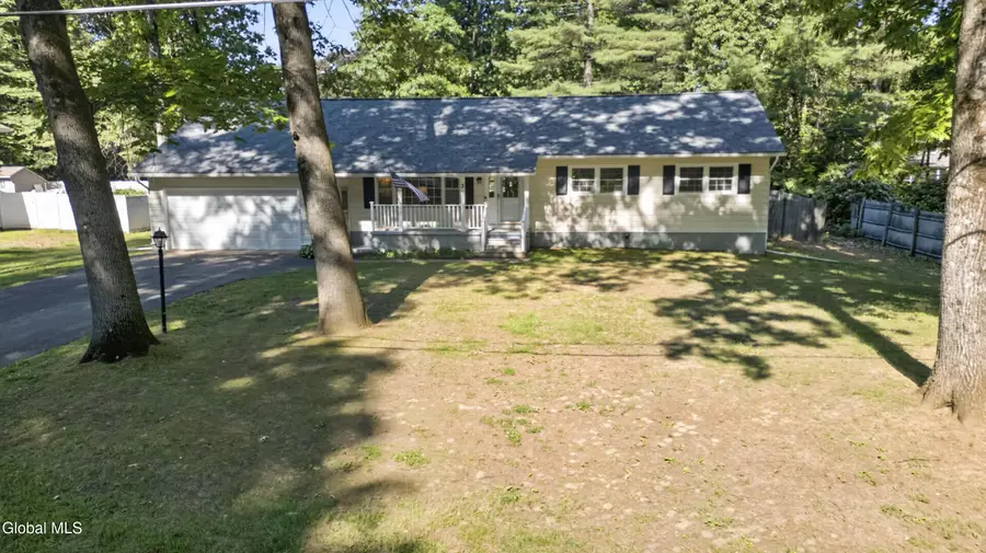 3 Peck Lane, Clifton Park, NY 12065 - #2