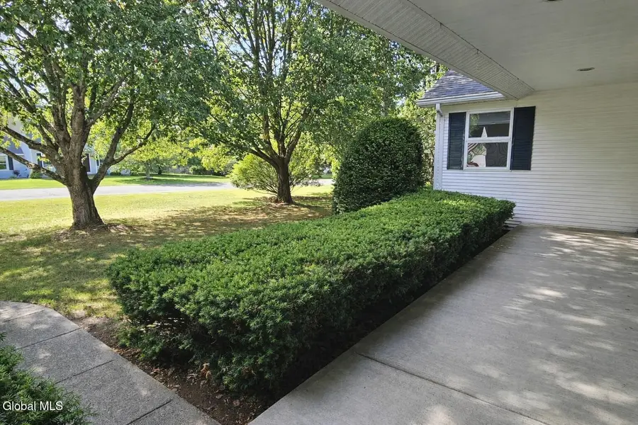 12 Lancestire Drive, Queensbury, NY 12804 - #3