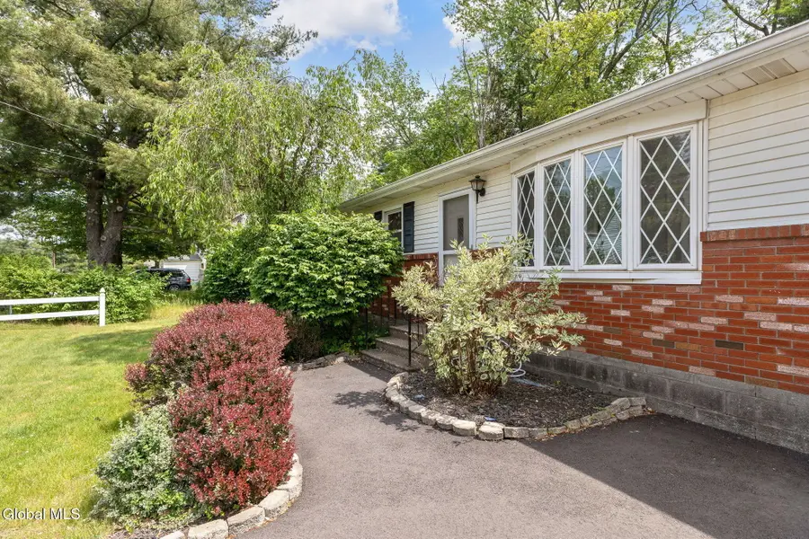 102 Evans Road, Rotterdam, NY 12306 - #3