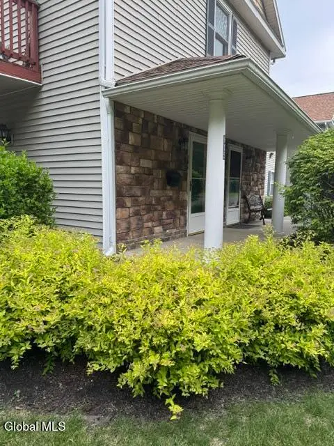 1200 Hillside Avenue #APT 905, Niskayuna, NY 12309