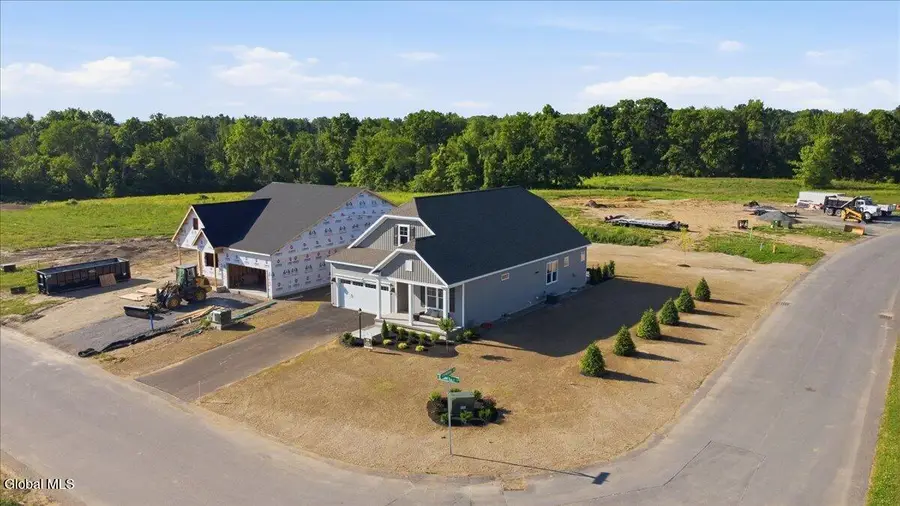 1 Clover Leaf Drive, Halfmoon, NY 12065 - #3