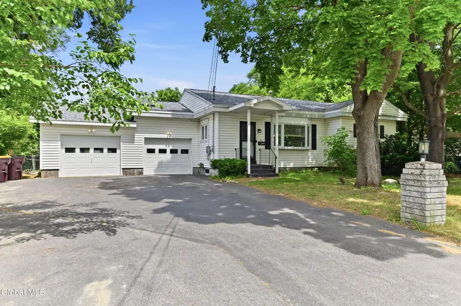 28 Lee Avenue, Guilderland, NY 12303 - #2