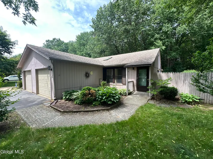 75 Arrow Wood Place, Malta, NY 12020 - #2