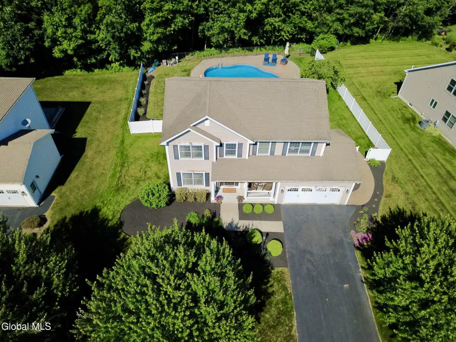 56 Chatsworth Way, Clifton Park, NY 12065 - #2
