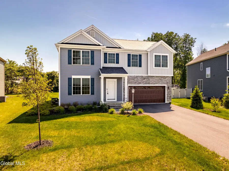27 Wheatfield Way, Mechanicville, NY 12118 - #2