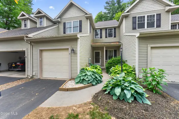 4 Killarney Court, Saratoga Springs, NY 12866