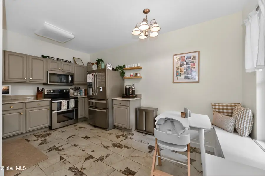 4 Killarney Court, Saratoga Springs, NY 12866 - #3