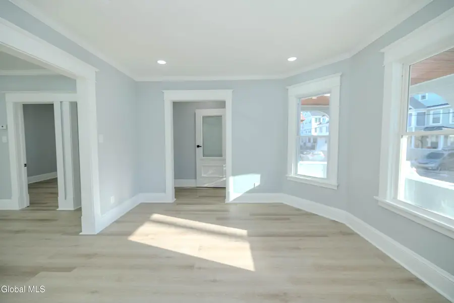 16 Hawk Street, Schenectady, NY 12307 - #2