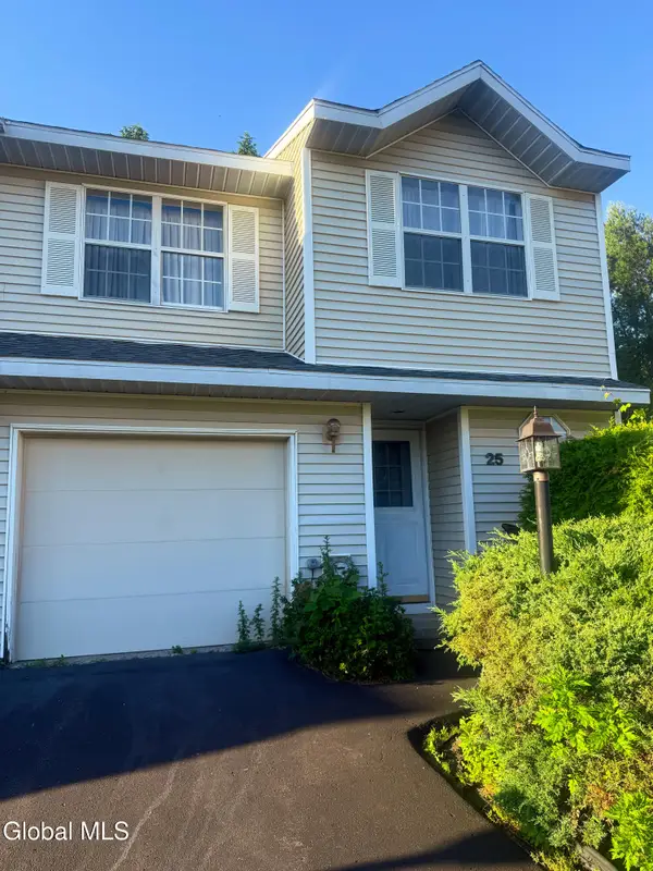 25 Peterson Court, Troy, NY 12180