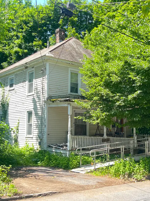 31 Baldwin Avenue, Glens Falls, NY 12801