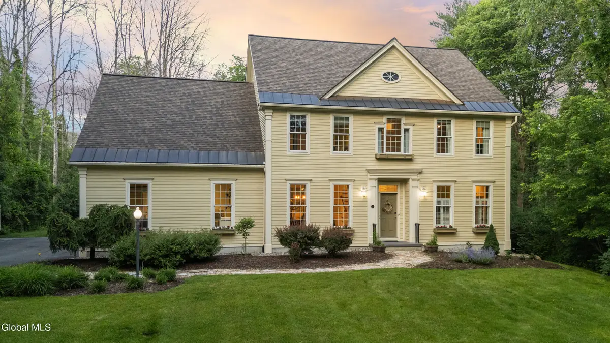 2 Stable Lane, Saratoga Springs, NY 12866 - #1