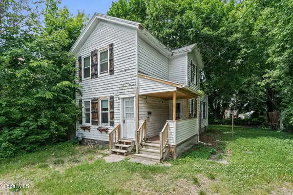 51 4th Avenue, Gloversville, NY 12078