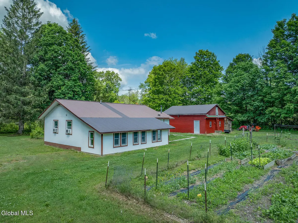 972 Turnpike Road, Cambridge, NY 12816 - #1