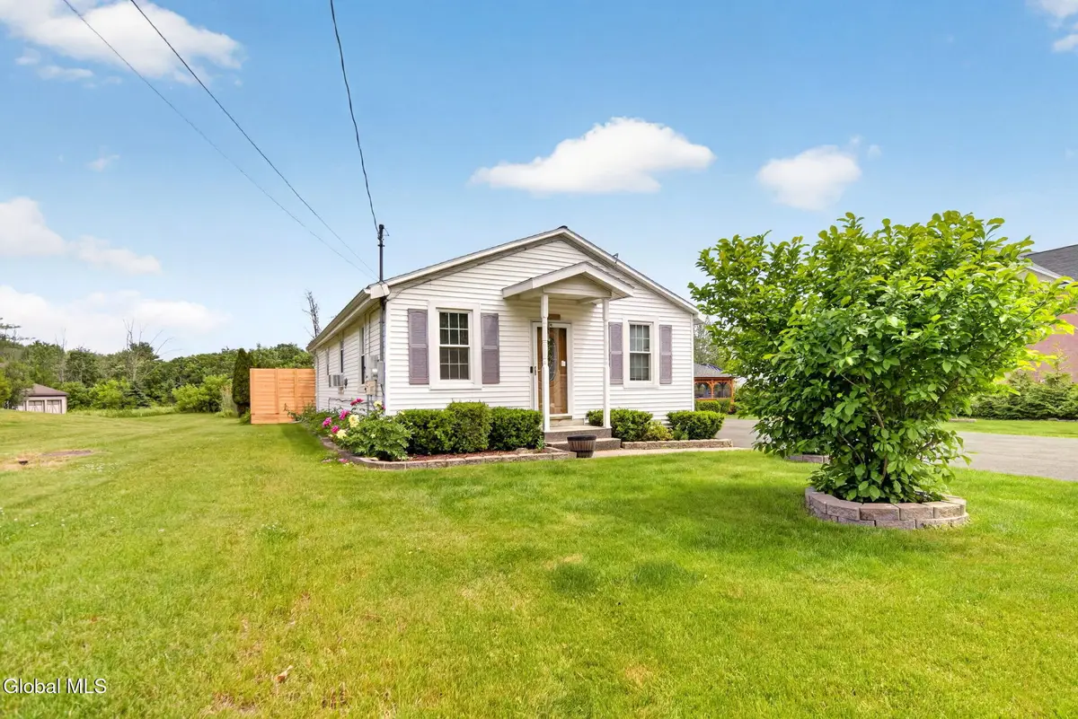 14 Renas Drive, Colonie, NY 12047 - #1