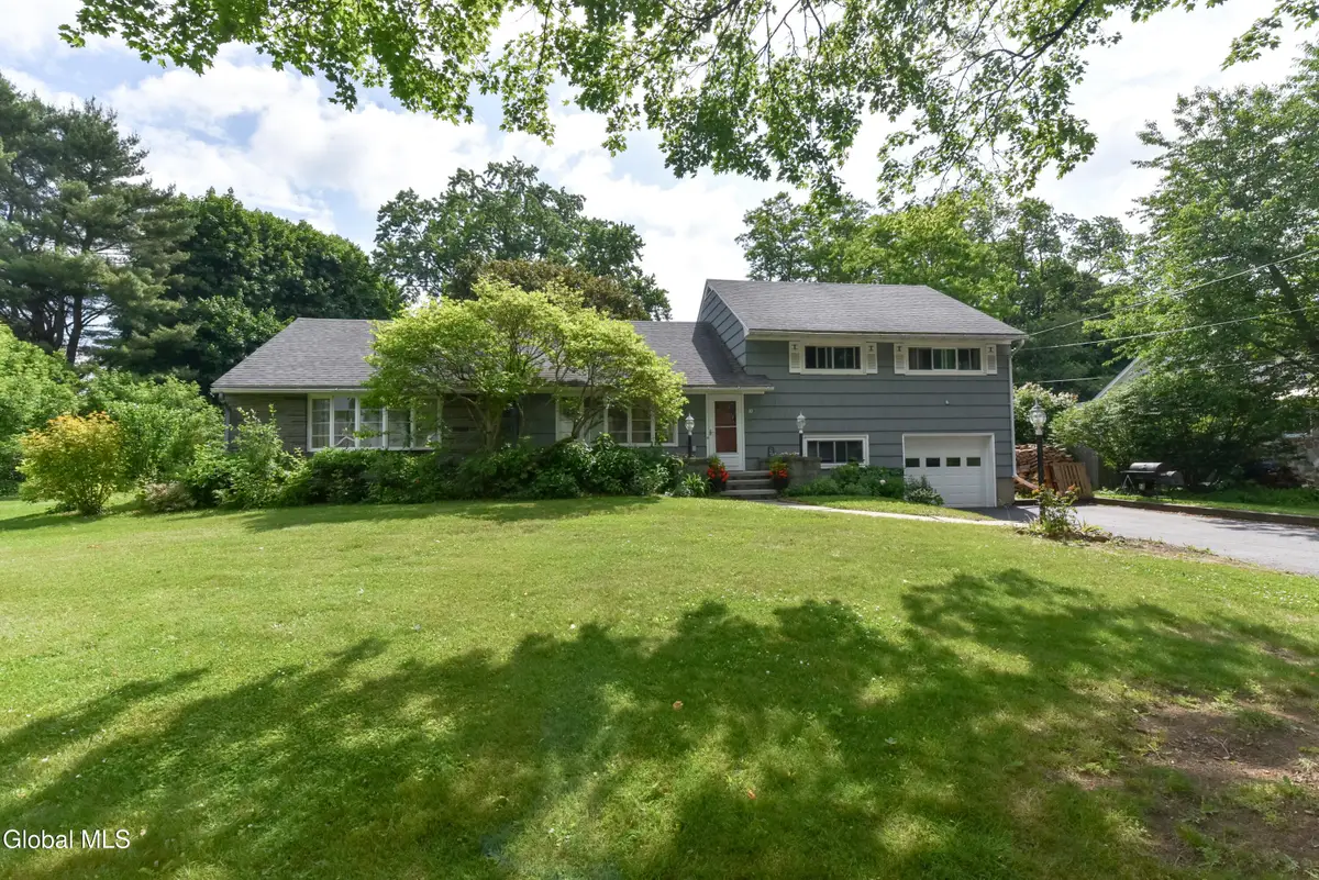 10 Eastland Avenue, Gloversville, NY 12078 - #1