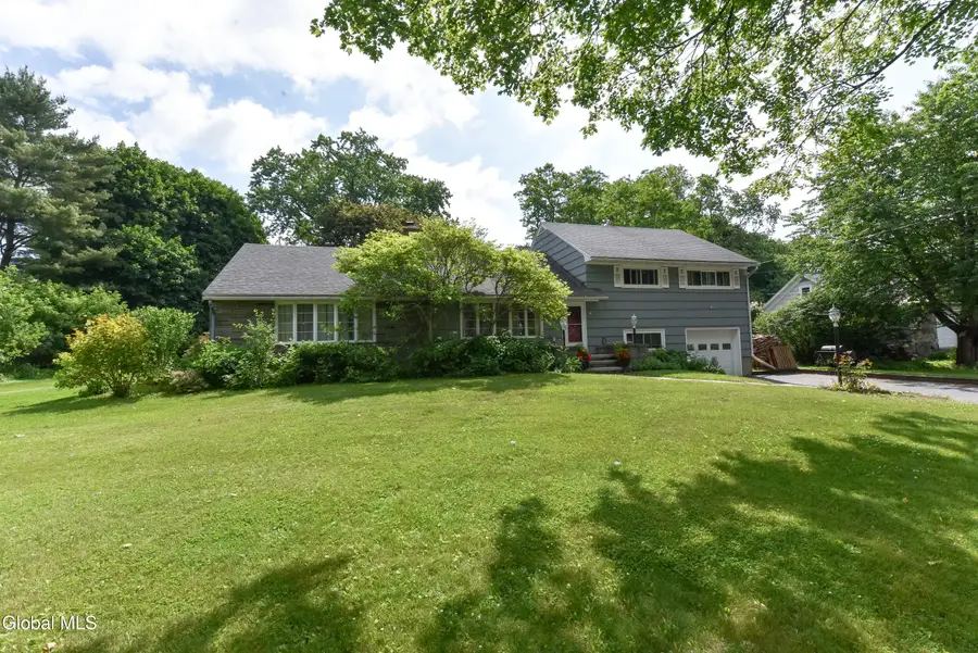 10 Eastland Avenue, Gloversville, NY 12078 - #3