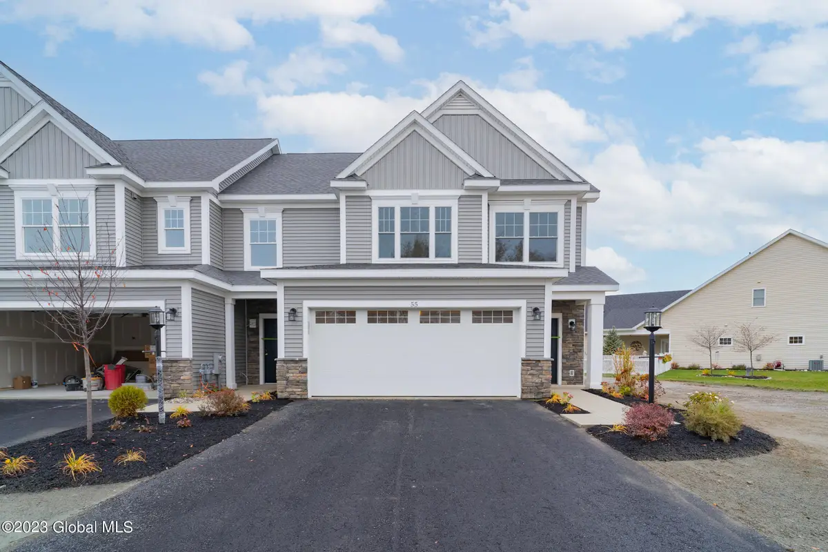 18 Priddle Lane, Colonie, NY 12110 - #1