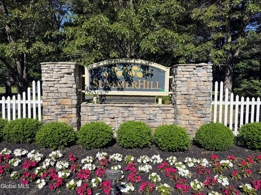 6 Danbury Court, Clifton Park, NY 12065 - #2