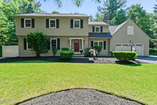 6 Greenfield Court, Clifton Park, NY 12065