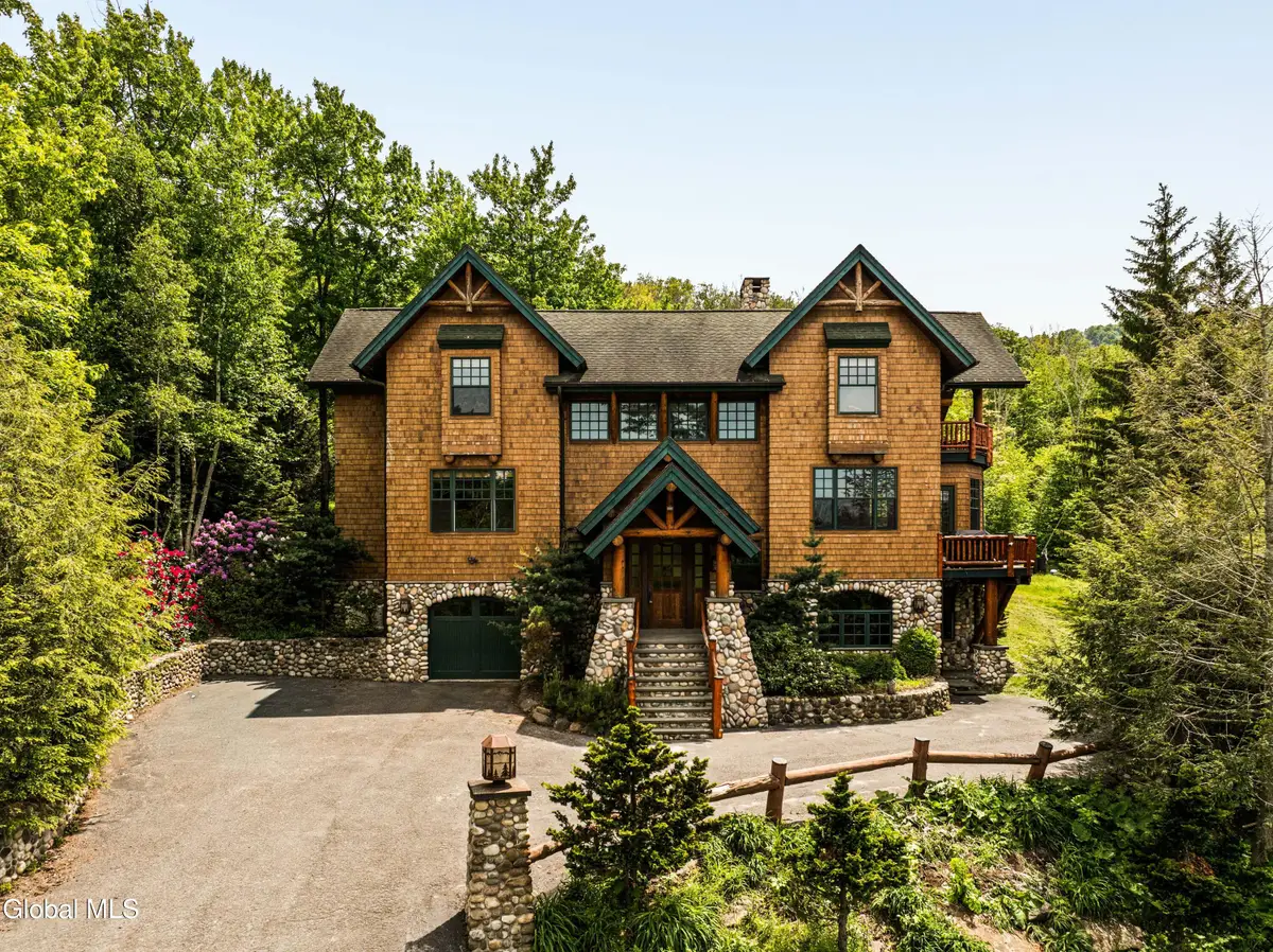 6 White Way, Windham, NY 12496 - #1