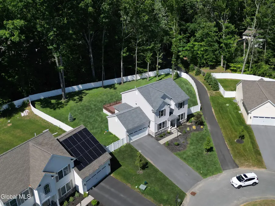 27 Spencer Street, Clifton Park, NY 12065 - #3