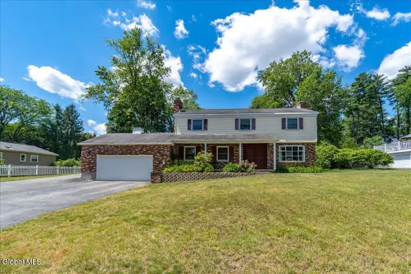 845 Northumberland Drive, Niskayuna, NY 12309