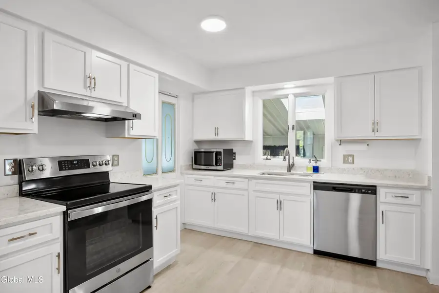 46 Windmill Drive, Bethlehem, NY 12077 - #2