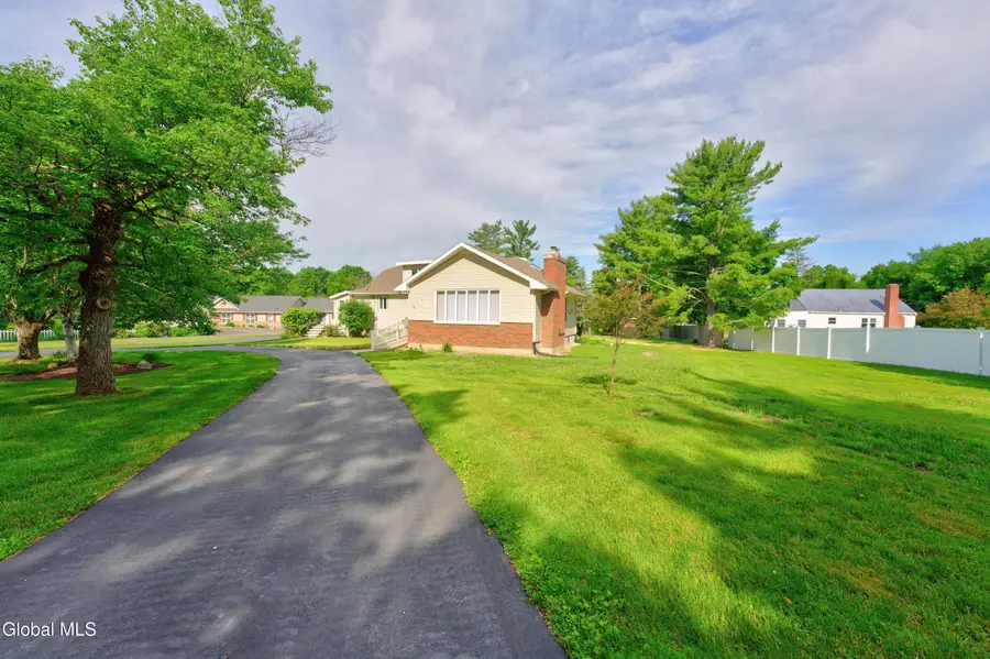 12 Glenwood Road, North Greenbush, NY 12180 - #2