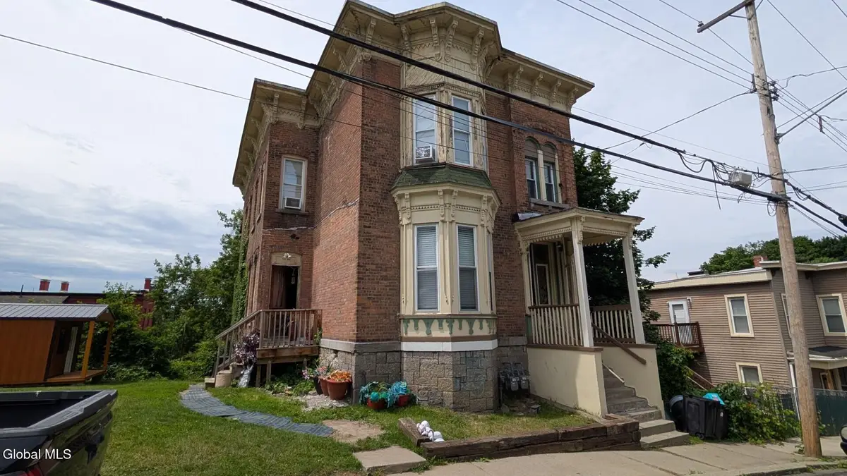 22 Union Street, Amsterdam, NY 12010 - #1