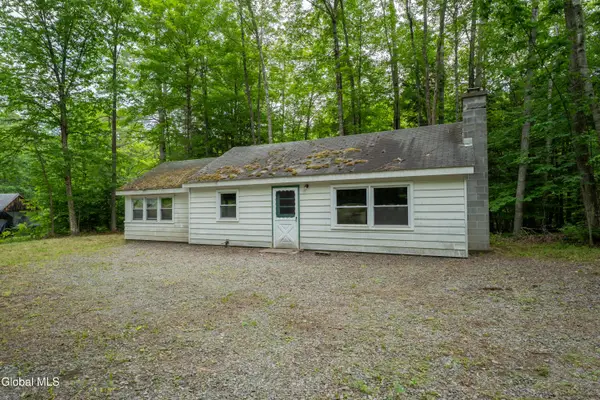 978 W Mountain Co Rt 10, Day, NY 12835