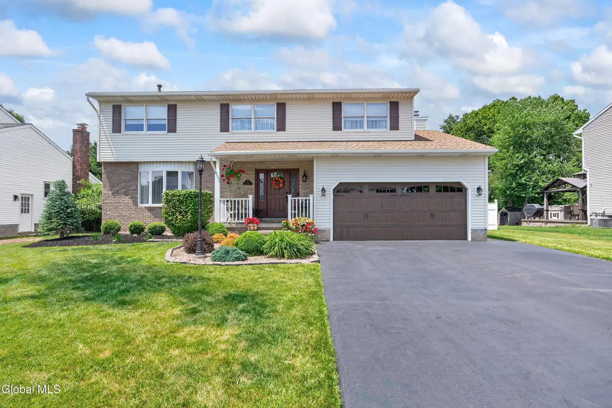 13 Berkshire Drive, Colonie, NY 12205 - #1