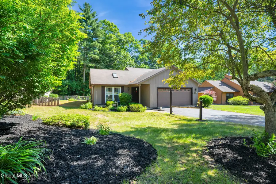 35 Meadow Rue Place, Malta, NY 12020 - #3
