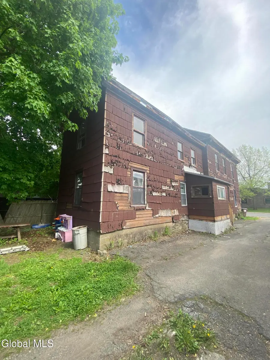 82 Spring Street, Gloversville, NY 12078 - #3